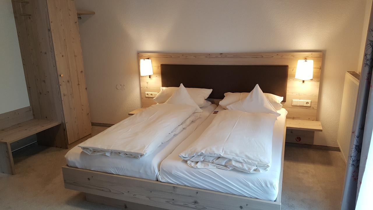 Landgasthaus Zollerstuben 베르마팅겐 외부 사진